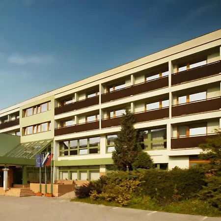 Dam Hotel Košická Belá